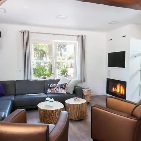 Feriehus Familiehuis De Erica - 12 P Otterlo