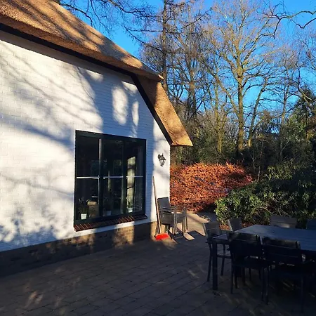 Familiehuis De Erica - 12 P Holiday home Otterlo
